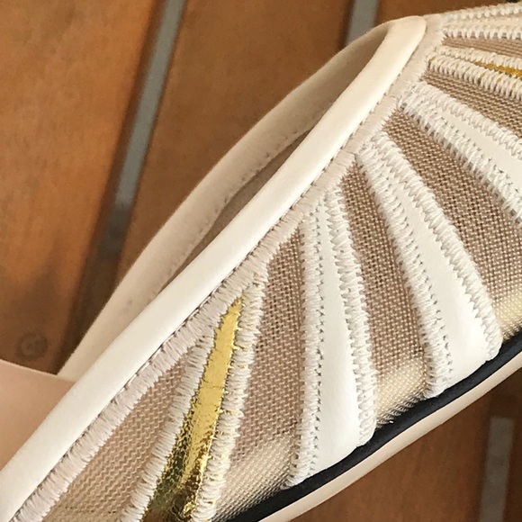 New Authentic FENDI Colibri Lite Mixed Media Pump - Picture 11 of 15